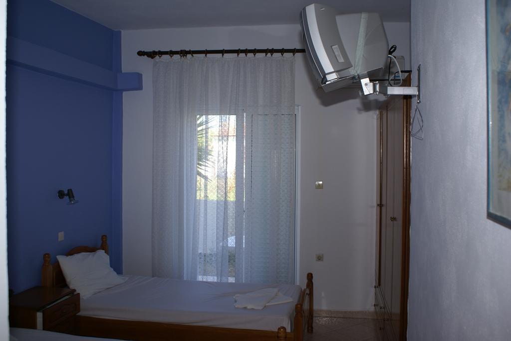 Andrianna Apartments Ammoudia Oda fotoğraf