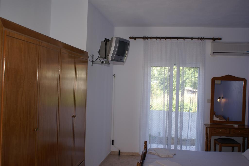 Andrianna Apartments Ammoudia Oda fotoğraf